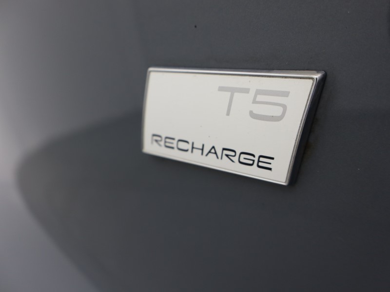 2020 (20) VOLVO XC40 1.5 T5 Recharge PHEV R DESIGN Pro 5dr Auto 5424864