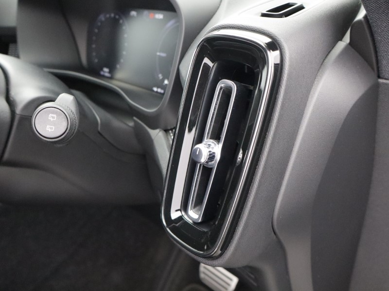2020 (20) VOLVO XC40 1.5 T5 Recharge PHEV R DESIGN Pro 5dr Auto 5424878