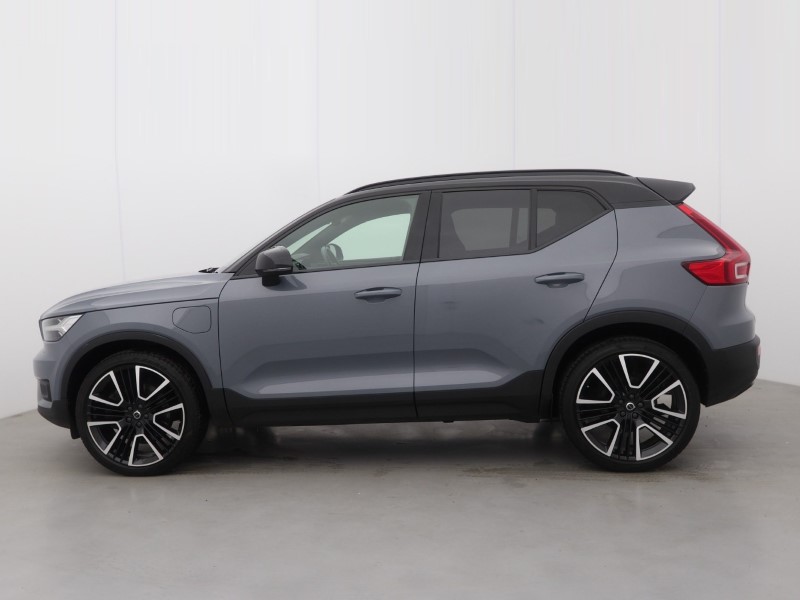 2020 (20) VOLVO XC40 1.5 T5 Recharge PHEV R DESIGN Pro 5dr Auto 5424853