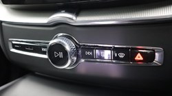 2025 (25) VOLVO XC60 2.0 B5P Plus Dark 5dr AWD Geartronic 5406058
