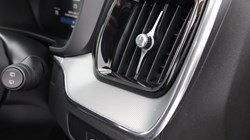 2025 (25) VOLVO XC60 2.0 B5P Plus Dark 5dr AWD Geartronic 5406031