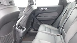 2025 (25) VOLVO XC60 2.0 B5P Plus Dark 5dr AWD Geartronic 5406025