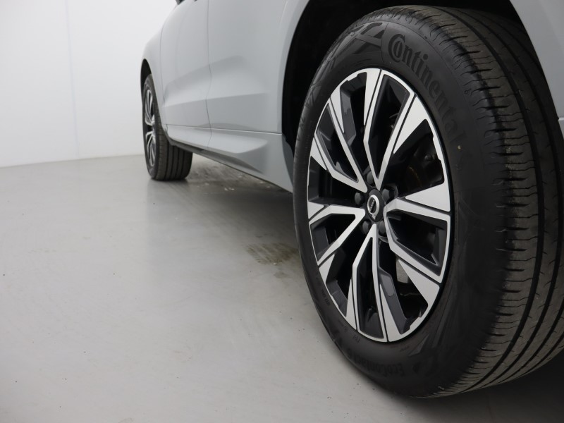 2025 (25) VOLVO XC60 2.0 B5P Plus Dark 5dr AWD Geartronic 5406022
