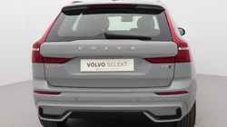 2025 (25) VOLVO XC60 2.0 B5P Plus Dark 5dr AWD Geartronic 5406002