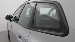 2025 (25) VOLVO XC60 2.0 B5P Plus Dark 5dr AWD Geartronic 5406023