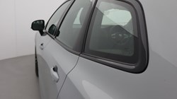 2025 (25) VOLVO XC60 2.0 B5P Plus Dark 5dr AWD Geartronic 5406020