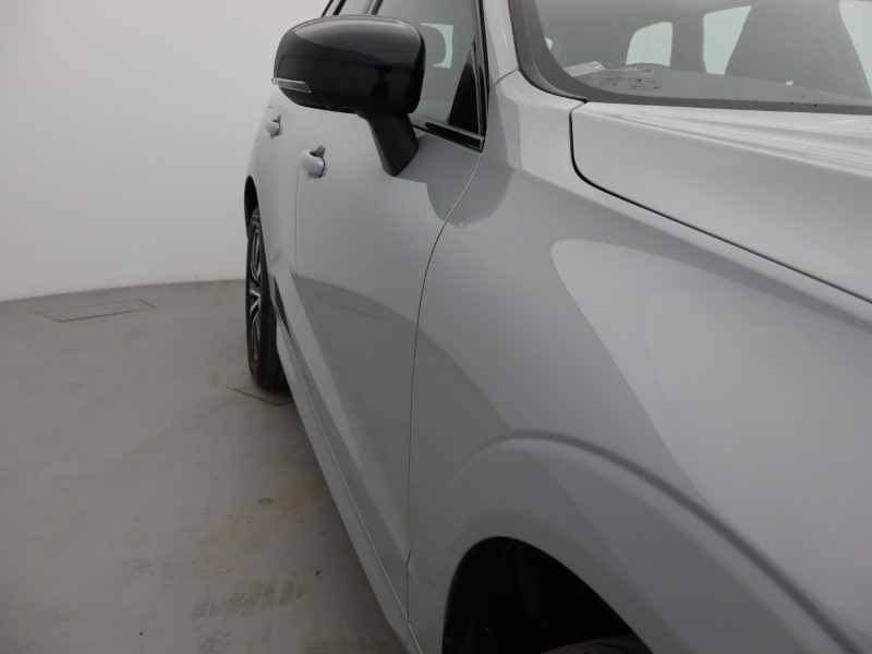 2025 (25) VOLVO XC60 2.0 B5P Plus Dark 5dr AWD Geartronic 5406013