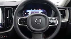 2025 (25) VOLVO XC60 2.0 B5P Plus Dark 5dr AWD Geartronic 5426098