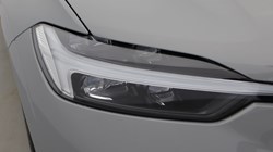 2025 (25) VOLVO XC60 2.0 B5P Plus Dark 5dr AWD Geartronic 5426057