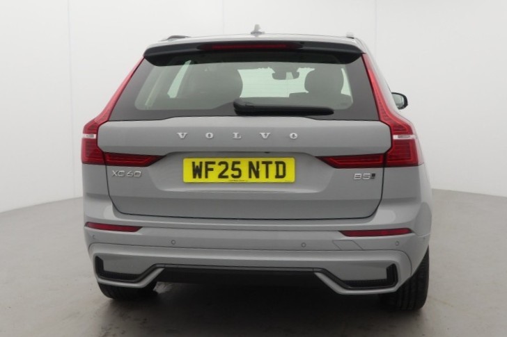2025 (25) VOLVO XC60 2.0 B5P Plus Dark 5dr AWD Geartronic 5426128