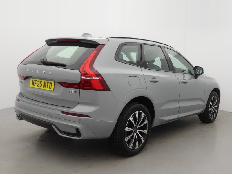2025 (25) VOLVO XC60 2.0 B5P Plus Dark 5dr AWD Geartronic 5426056