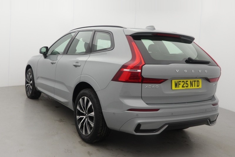 2025 (25) VOLVO XC60 2.0 B5P Plus Dark 5dr AWD Geartronic 5426124