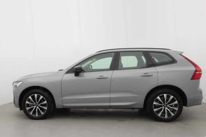 2025 (25) VOLVO XC60 2.0 B5P Plus Dark 5dr AWD Geartronic 5426126