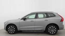 2025 (25) VOLVO XC60 2.0 B5P Plus Dark 5dr AWD Geartronic 5426126