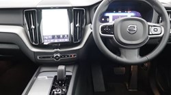2025 (25) VOLVO XC60 2.0 B5P Plus Dark 5dr AWD Geartronic 5426097
