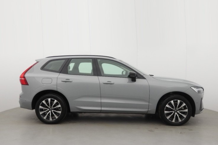 2025 (25) VOLVO XC60 2.0 B5P Plus Dark 5dr AWD Geartronic 5426127