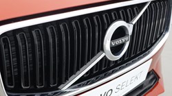 2021 (21) VOLVO XC60 2.0 B4D Momentum 5dr Geartronic 5519009