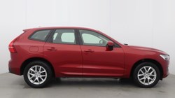 2021 (21) VOLVO XC60 2.0 B4D Momentum 5dr Geartronic 5519005