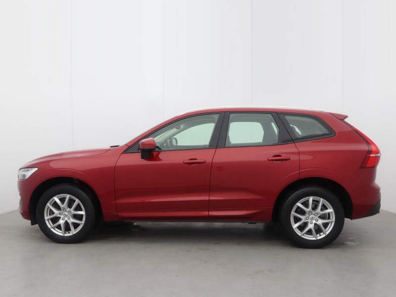 2021 (21) VOLVO XC60 2.0 B4D Momentum 5dr Geartronic 5519004