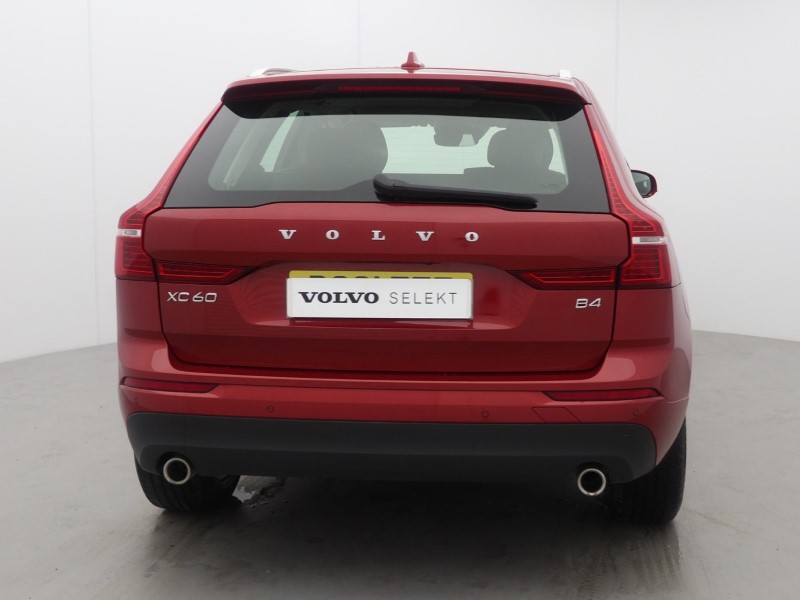2021 (21) VOLVO XC60 2.0 B4D Momentum 5dr Geartronic 5519003