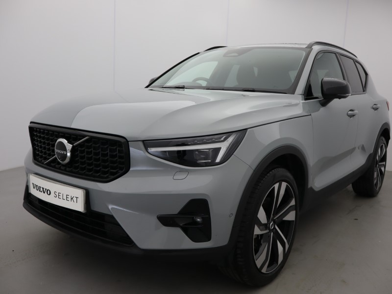 2025 (75) VOLVO XC40 2.0 B4P Ultra Dark 5dr Auto 5390118