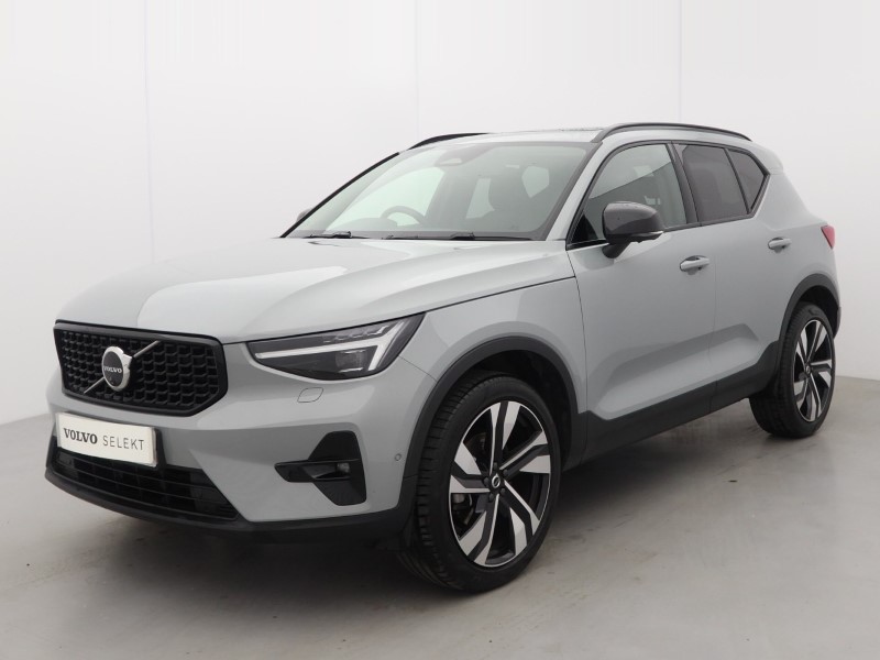 2025 (75) VOLVO XC40 2.0 B4P Ultra Dark 5dr Auto 5390108