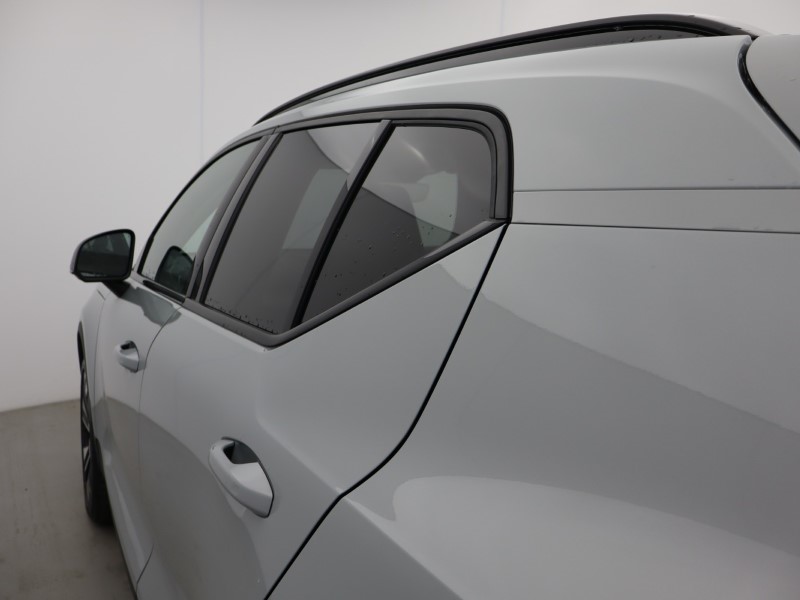 2025 (75) VOLVO XC40 2.0 B4P Ultra Dark 5dr Auto 5390128