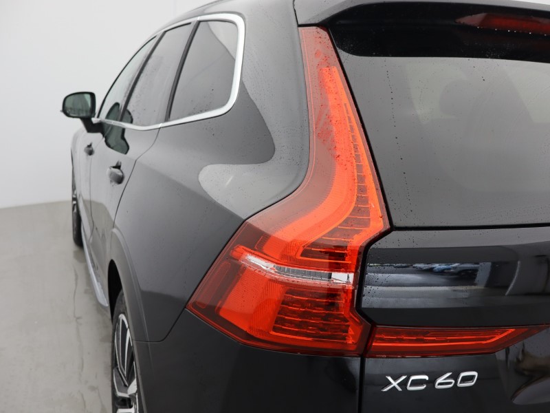 2023 (73) VOLVO XC60 2.0 T8 [455] RC PHEV Ultimate Dark 5dr AWD Gtron 5455559