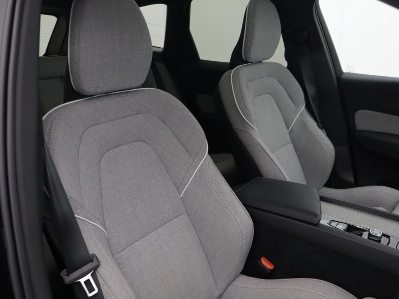 2023 (73) VOLVO XC60 2.0 T8 [455] RC PHEV Ultimate Dark 5dr AWD Gtron 5455581