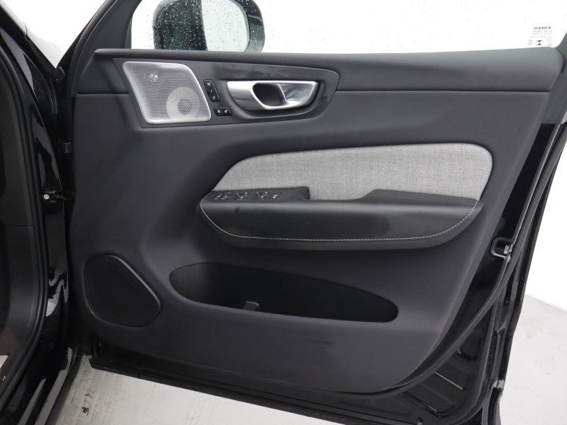 2023 (73) VOLVO XC60 2.0 T8 [455] RC PHEV Ultimate Dark 5dr AWD Gtron 5455572