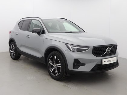 2023 (23) VOLVO XC40 2.0 B4P Plus Dark 5dr Auto