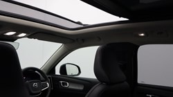 2024 (74) VOLVO XC40 2.0 B4P Ultra Dark 5dr Auto 5504593