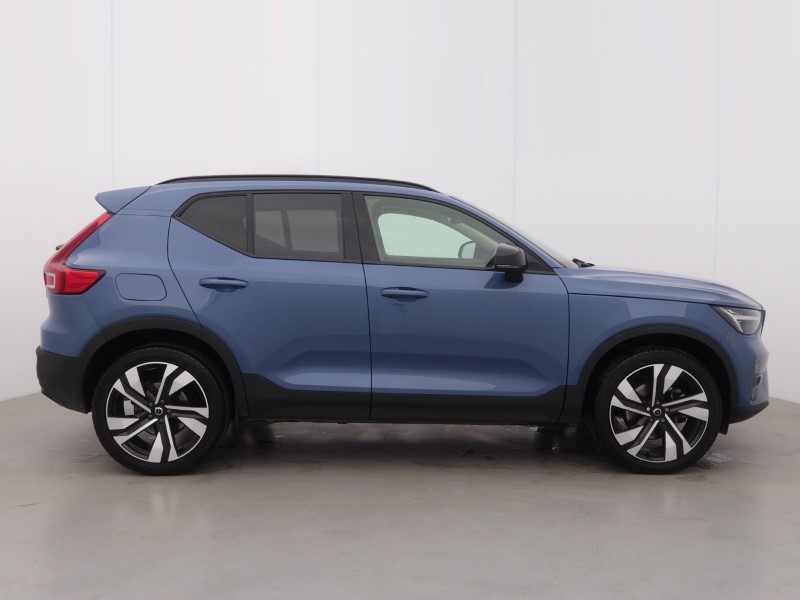 2024 (74) VOLVO XC40 2.0 B4P Ultra Dark 5dr Auto 5504570