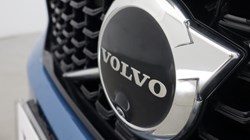 2024 (74) VOLVO XC40 2.0 B4P Ultra Dark 5dr Auto 5504576