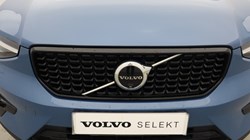 2024 (74) VOLVO XC40 2.0 B4P Ultra Dark 5dr Auto 5504577