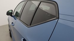 2024 (74) VOLVO XC40 2.0 B4P Ultra Dark 5dr Auto 5504588