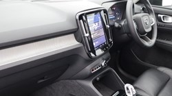 2024 (74) VOLVO XC40 2.0 B4P Ultra Dark 5dr Auto 5504606