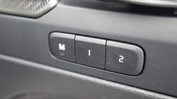 2024 (74) VOLVO XC40 2.0 B4P Ultra Dark 5dr Auto 5504598