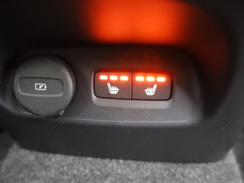2024 (74) VOLVO XC40 2.0 B4P Ultra Dark 5dr Auto 5504611