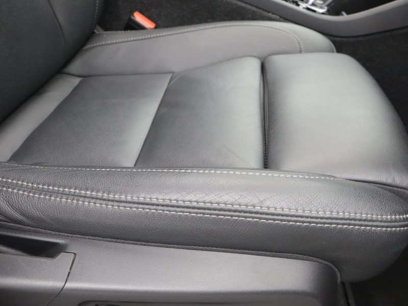 2024 (74) VOLVO XC40 2.0 B4P Ultra Dark 5dr Auto 5504602