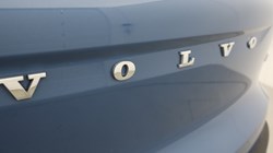 2024 (74) VOLVO XC40 2.0 B4P Ultra Dark 5dr Auto 5504581