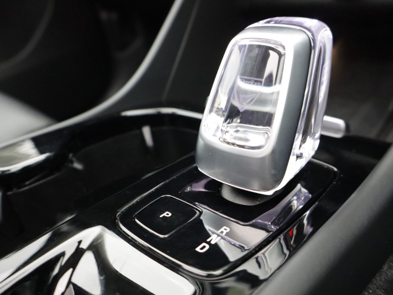 2024 (74) VOLVO XC40 2.0 B4P Ultra Dark 5dr Auto 5504625