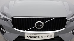 2024 (74) VOLVO XC60 2.0 B5P Core 5dr AWD Geartronic 5429564