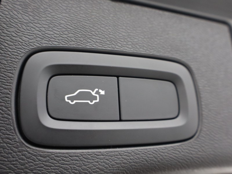2024 (74) VOLVO XC60 2.0 B5P Core 5dr AWD Geartronic 5429572