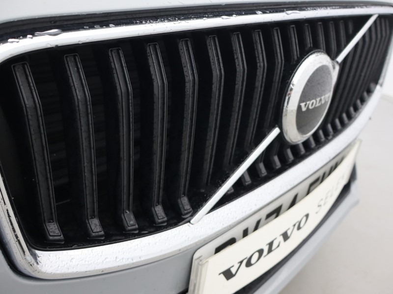 2024 (74) VOLVO XC60 2.0 B5P Core 5dr AWD Geartronic 5429567
