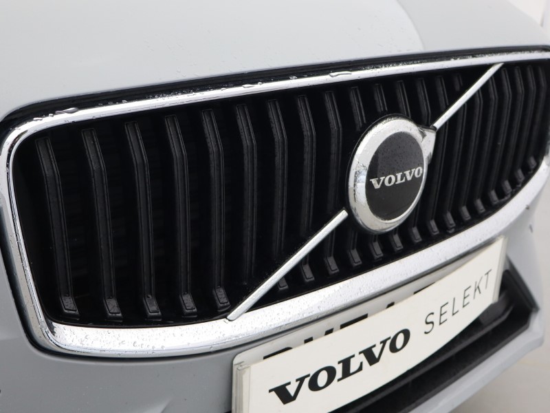 2024 (74) VOLVO XC60 2.0 B5P Core 5dr AWD Geartronic 5429562