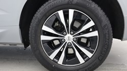 2024 (74) VOLVO XC60 2.0 B5P Core 5dr AWD Geartronic 5429575