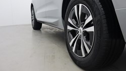 2024 (74) VOLVO XC60 2.0 B5P Core 5dr AWD Geartronic 5429576