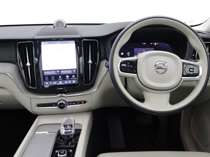 2023 (23) VOLVO XC60 2.0 B5P Ultimate Dark 5dr AWD Geartronic 5435131