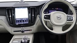 2023 (23) VOLVO XC60 2.0 B5P Ultimate Dark 5dr AWD Geartronic 5435131